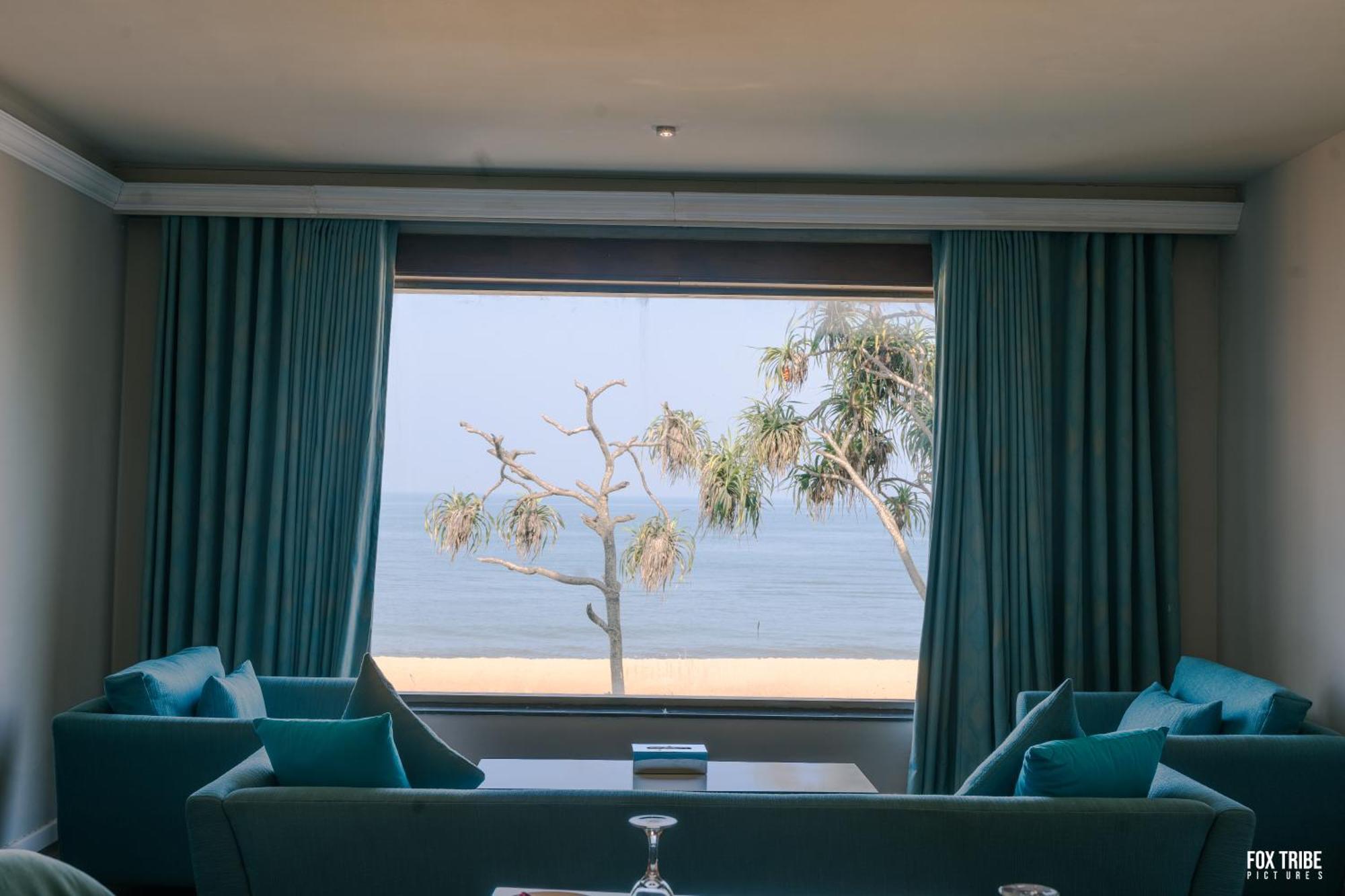 Earl'S Regent Negombo 호텔 외부 사진